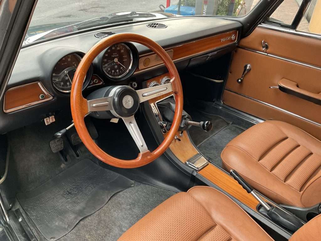 ALFA ROMEO GT 1750 VELOCE