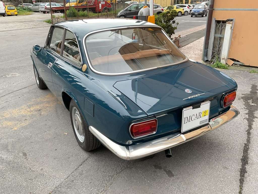 ALFA ROMEO GT 1750 VELOCE